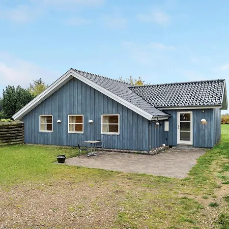 Hébergement de vacances Belle Maison À Gørlev Avec Sauna Gorlev